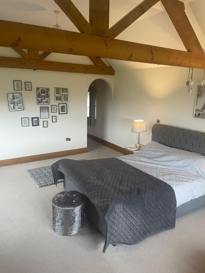 Dairy Farm Guest House Crewe Exterior foto